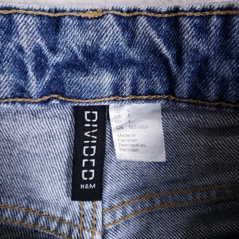 H&M‎ Divided Womens High Waist Straight Leg Blue Jeans Button Fly Raw Hem Size 4